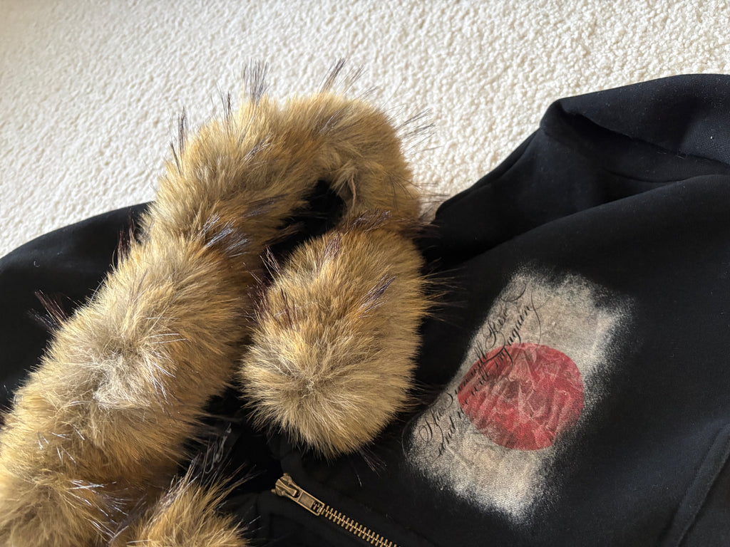 "Naibu" Fur Zip Up